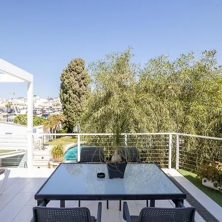 Sai Gayatri דירה *