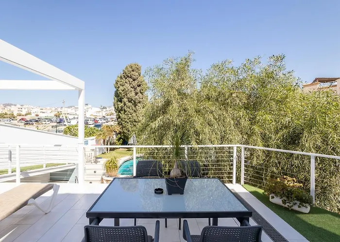 Sai Gayatri 公寓 *