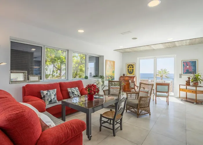 Sai Gayatri Lägenhet Nerja