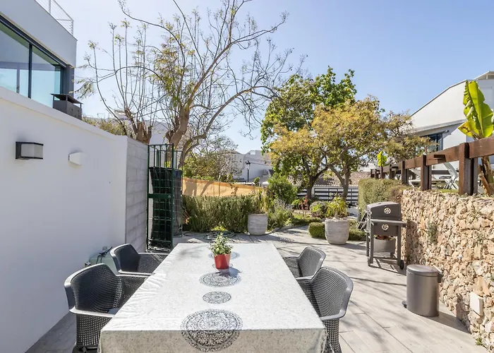 Апартаменты Sai Gayatri